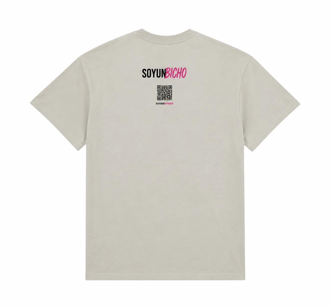 Espalda de la camiseta: estampado SOY UN BICHO y QR